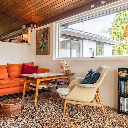 5 Person In Frederiksvaerk-by Traum Frederiksværk